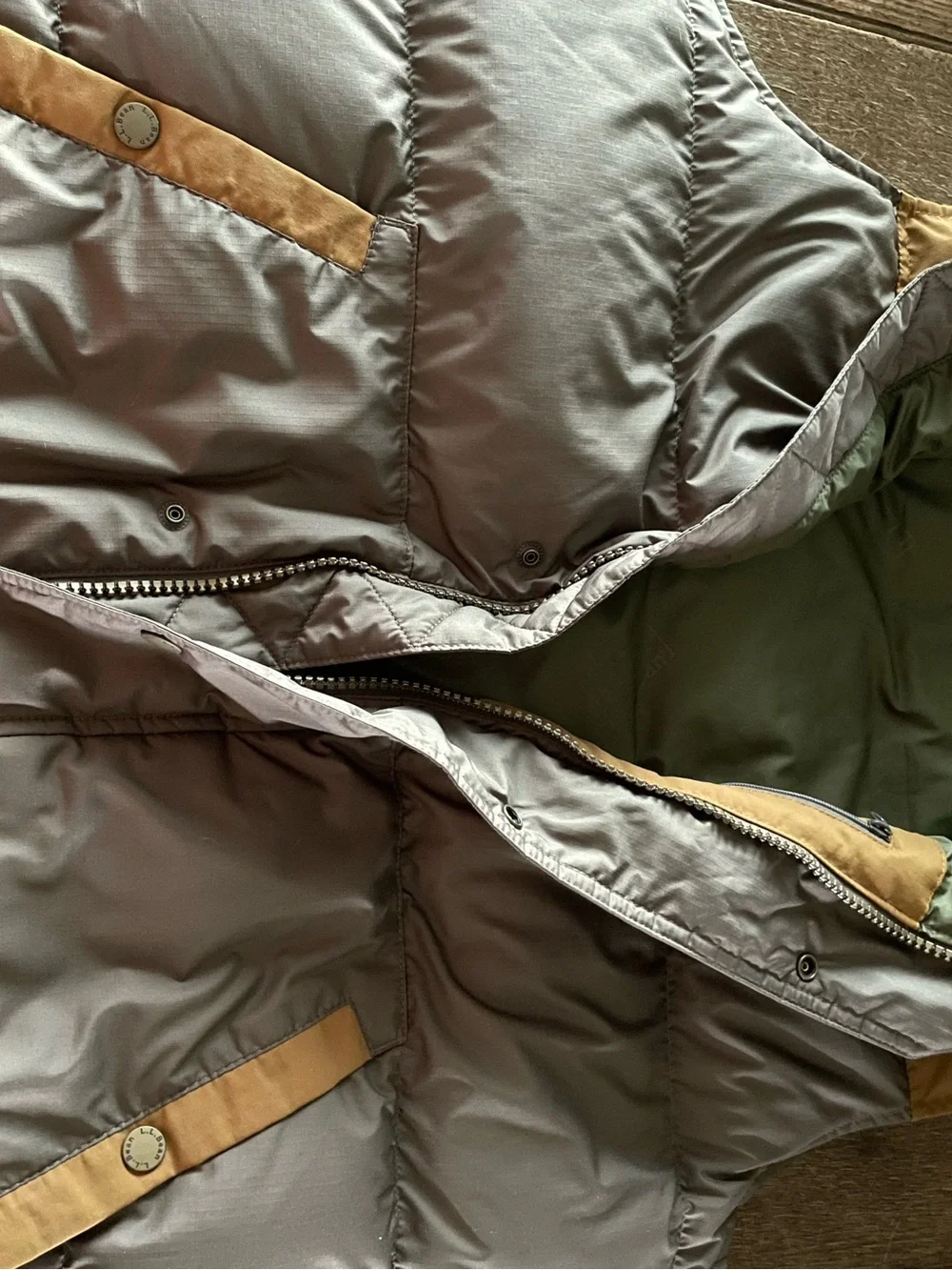 L.L. Bean Men's Two-Tone Puffer Vest in Olive and Tan (M)